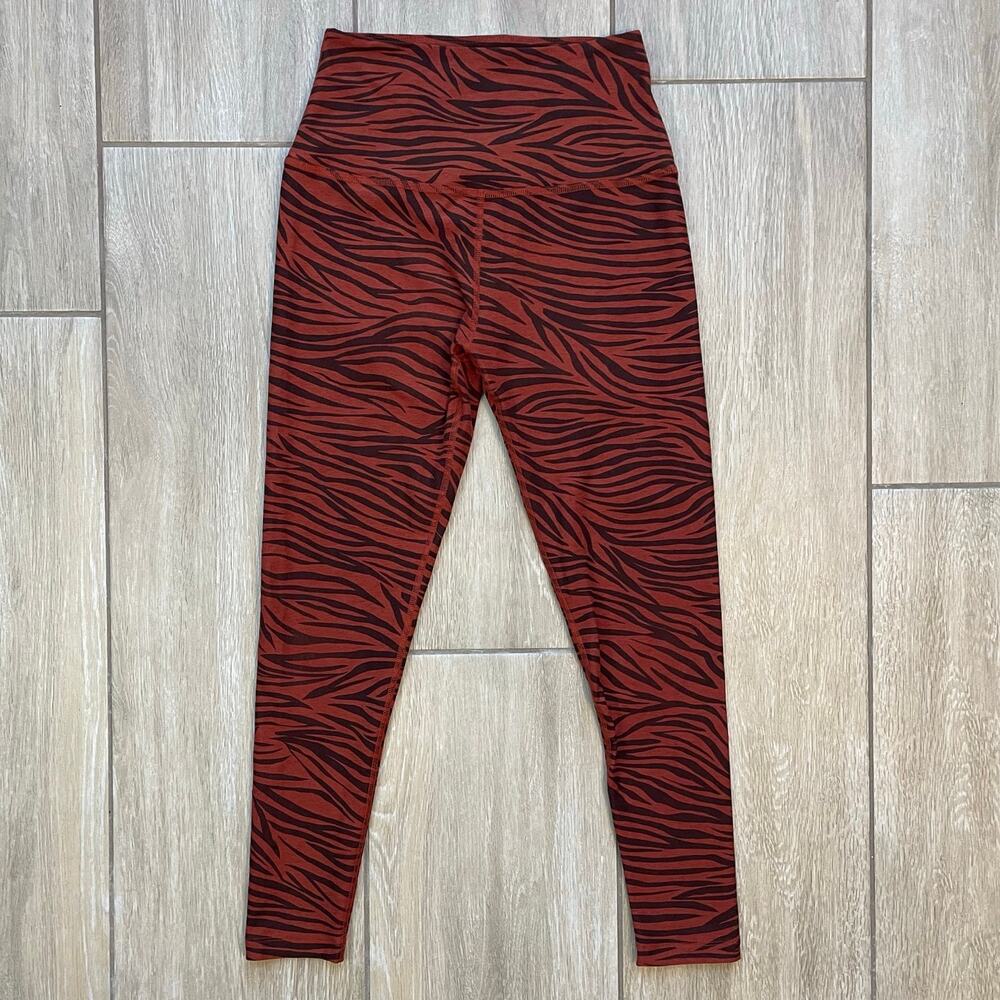Beyond Yoga Spacedye Zebra Tiger Animal Print High Waisted Midi 7/8 Leggings M